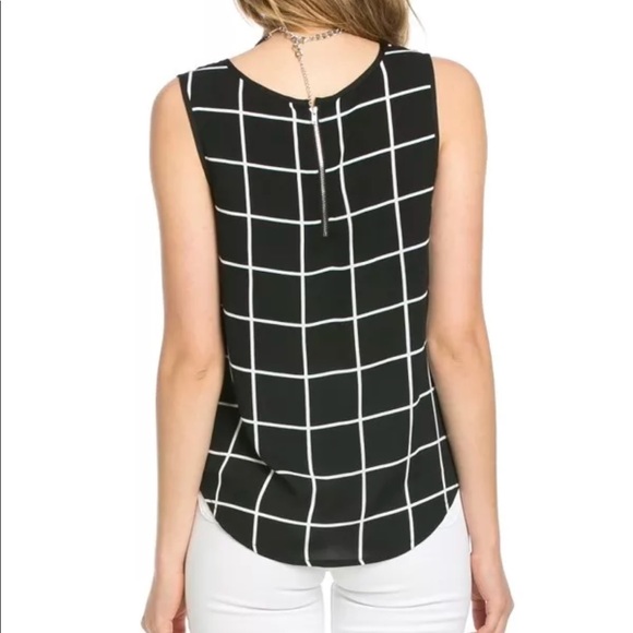 Black and White Sleeveless Top NWT - Picture 4 of 4